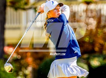 Thumbnail 3 in NCHSAA 4A Finals (Round 1) photogallery.