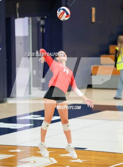 Thumbnail 3 in Regis Jesuit @ Columbine photogallery.