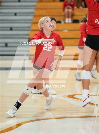 Thumbnail 2 in Regis Jesuit @ Columbine photogallery.