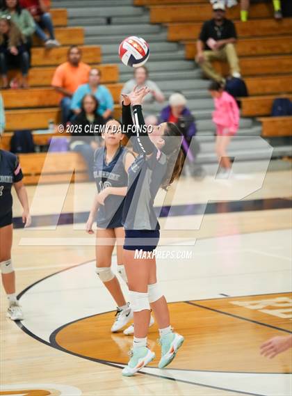 Thumbnail 3 in Regis Jesuit @ Columbine photogallery.