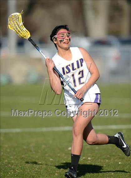Thumbnail 1 in Deer Park @ Islip photogallery.