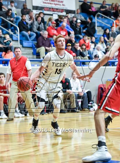 Thumbnail 3 in Charleston vs. Harding Academy (AAA 3A Round Two) photogallery.