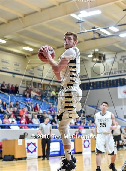 Thumbnail 1 in Charleston vs. Harding Academy (AAA 3A Round Two) photogallery.