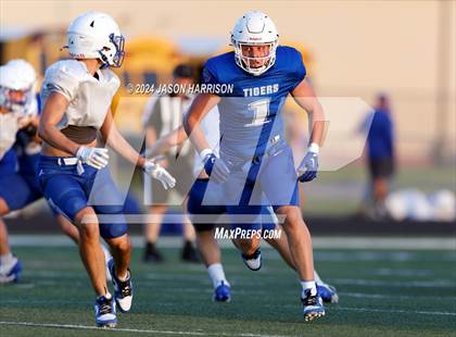 Thumbnail 1 in Van Alstyne @ Gunter (Scrimmage) photogallery.