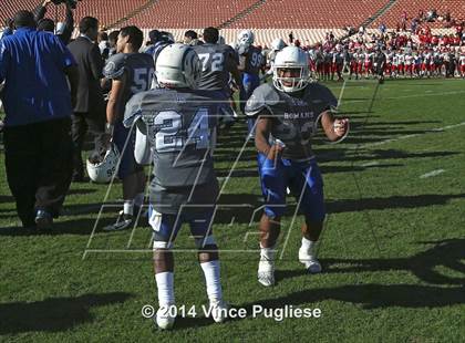 Thumbnail 1 in Los Angeles vs. Monroe (CIF L.A. City Section D3 Final) photogallery.