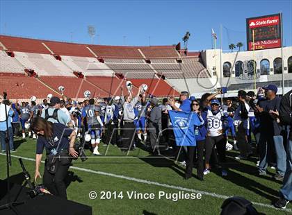Thumbnail 2 in Los Angeles vs. Monroe (CIF L.A. City Section D3 Final) photogallery.