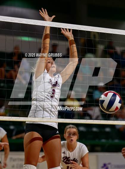 Thumbnail 1 in White Oak @ Lufkin photogallery.