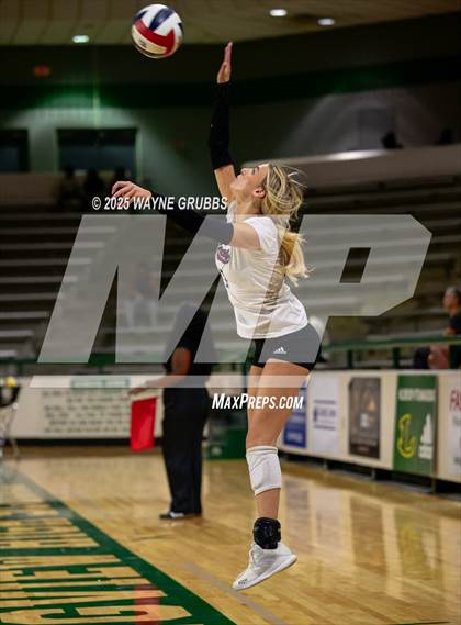 Thumbnail 1 in White Oak @ Lufkin photogallery.