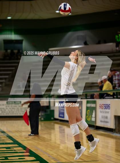 Thumbnail 2 in White Oak @ Lufkin photogallery.