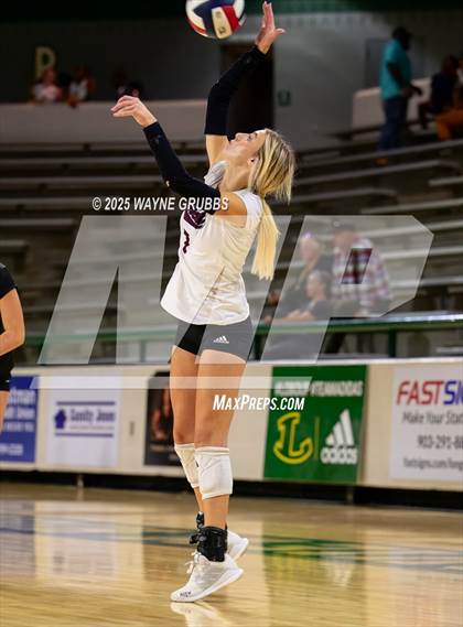 Thumbnail 1 in White Oak @ Lufkin photogallery.