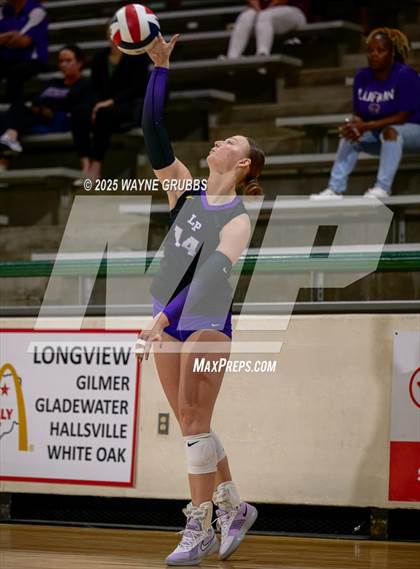 Thumbnail 3 in White Oak @ Lufkin photogallery.