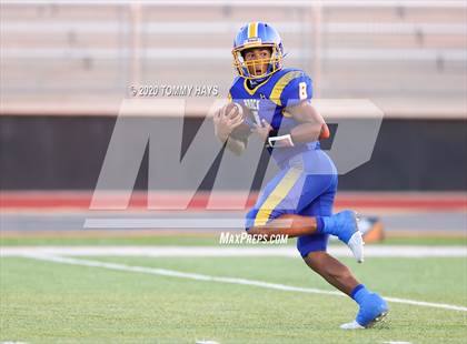 Thumbnail 2 in Bushland vs. Brock photogallery.