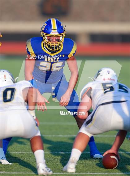 Thumbnail 3 in Bushland vs. Brock photogallery.