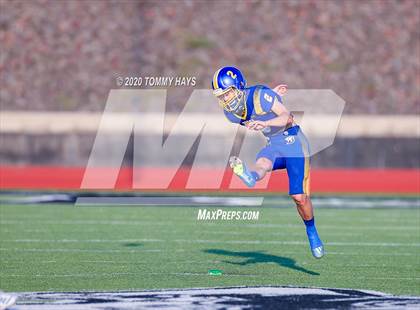 Thumbnail 2 in Bushland vs. Brock photogallery.