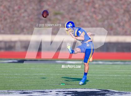 Thumbnail 1 in Bushland vs. Brock photogallery.