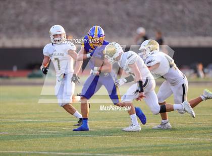 Thumbnail 3 in Bushland vs. Brock photogallery.