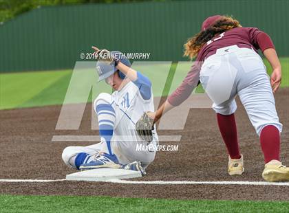 Thumbnail 3 in Red Oak @ Midlothian photogallery.