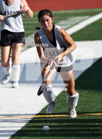 Thumbnail 2 in Charlotte Catholic vs  Mount Notre Dame (Scrimmage) photogallery.