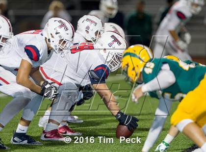 Thumbnail 2 in Edison vs. Tesoro photogallery.