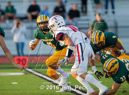 Thumbnail 1 in Edison vs. Tesoro photogallery.