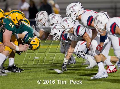 Thumbnail 3 in Edison vs. Tesoro photogallery.
