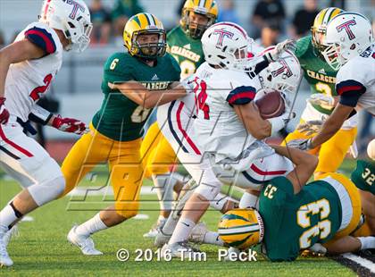 Thumbnail 2 in Edison vs. Tesoro photogallery.