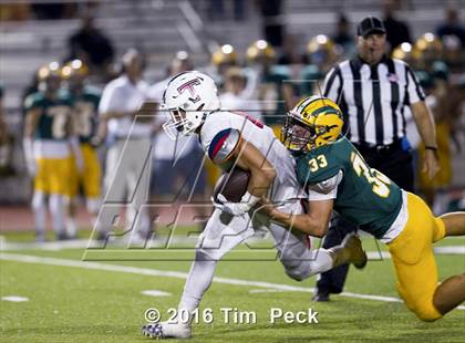 Thumbnail 2 in Edison vs. Tesoro photogallery.