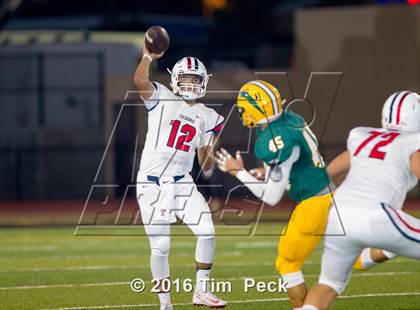 Thumbnail 3 in Edison vs. Tesoro photogallery.