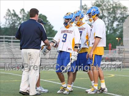 Thumbnail 1 in Irondequoit vs. Jamesville-DeWitt (NYSPHSAA Class B Semifinal) photogallery.