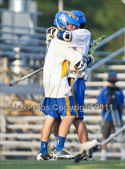 Thumbnail 1 in Irondequoit vs. Jamesville-DeWitt (NYSPHSAA Class B Semifinal) photogallery.
