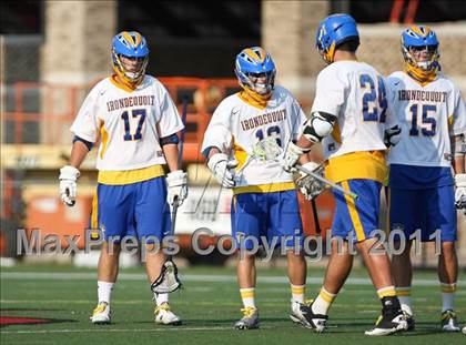 Thumbnail 1 in Irondequoit vs. Jamesville-DeWitt (NYSPHSAA Class B Semifinal) photogallery.