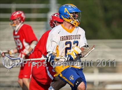 Thumbnail 1 in Irondequoit vs. Jamesville-DeWitt (NYSPHSAA Class B Semifinal) photogallery.