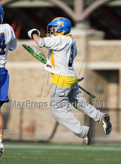 Thumbnail 1 in Irondequoit vs. Jamesville-DeWitt (NYSPHSAA Class B Semifinal) photogallery.