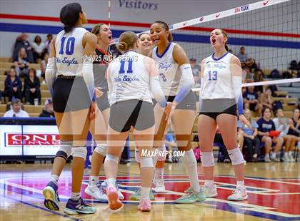 Thumbnail 2 in Oak Ridge vs College Park photogallery.