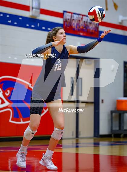 Thumbnail 2 in Oak Ridge vs College Park photogallery.