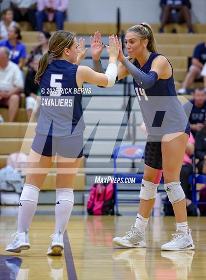 Thumbnail 3 in Oak Ridge vs College Park photogallery.