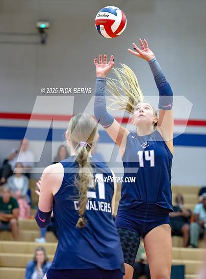 Thumbnail 3 in Oak Ridge vs College Park photogallery.