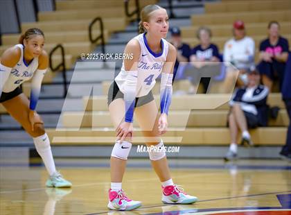 Thumbnail 2 in Oak Ridge vs College Park photogallery.