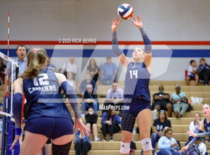 Thumbnail 1 in Oak Ridge vs College Park photogallery.