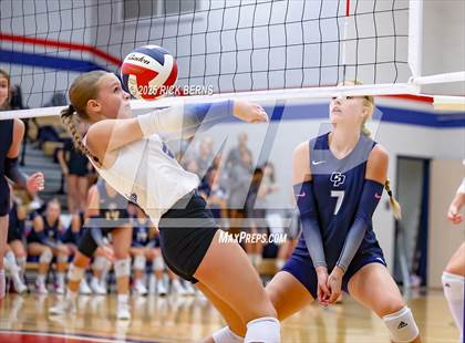 Thumbnail 2 in Oak Ridge vs College Park photogallery.