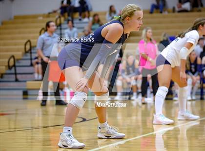 Thumbnail 3 in Oak Ridge vs College Park photogallery.