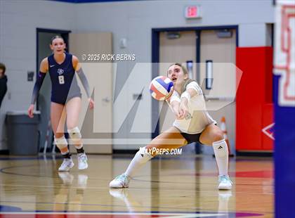 Thumbnail 2 in Oak Ridge vs College Park photogallery.