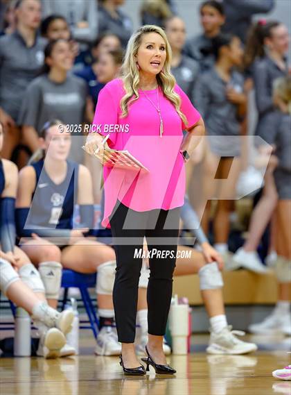 Thumbnail 2 in Oak Ridge vs College Park photogallery.