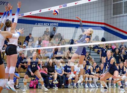 Thumbnail 1 in Oak Ridge vs College Park photogallery.