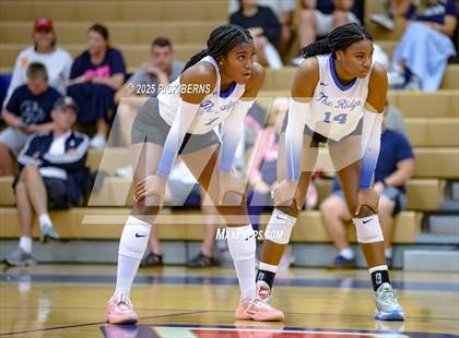 Thumbnail 2 in Oak Ridge vs College Park photogallery.