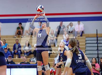 Thumbnail 3 in Oak Ridge vs College Park photogallery.
