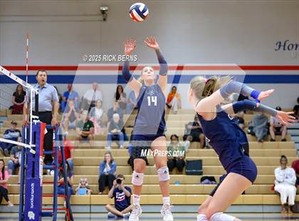 Thumbnail 3 in Oak Ridge vs College Park photogallery.