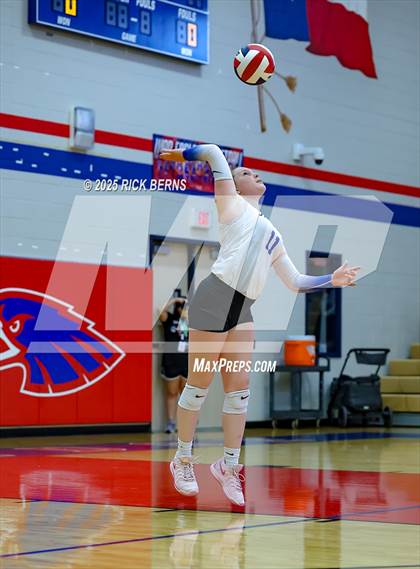 Thumbnail 1 in Oak Ridge vs College Park photogallery.