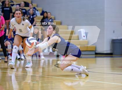 Thumbnail 1 in Oak Ridge vs College Park photogallery.