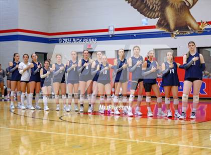Thumbnail 2 in Oak Ridge vs College Park photogallery.